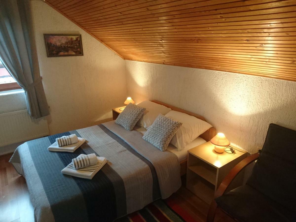מלון סליסטה דרזניקו House Viktoria מראה חיצוני תמונה